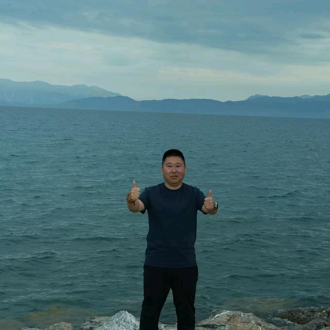 🐎马背上的男人