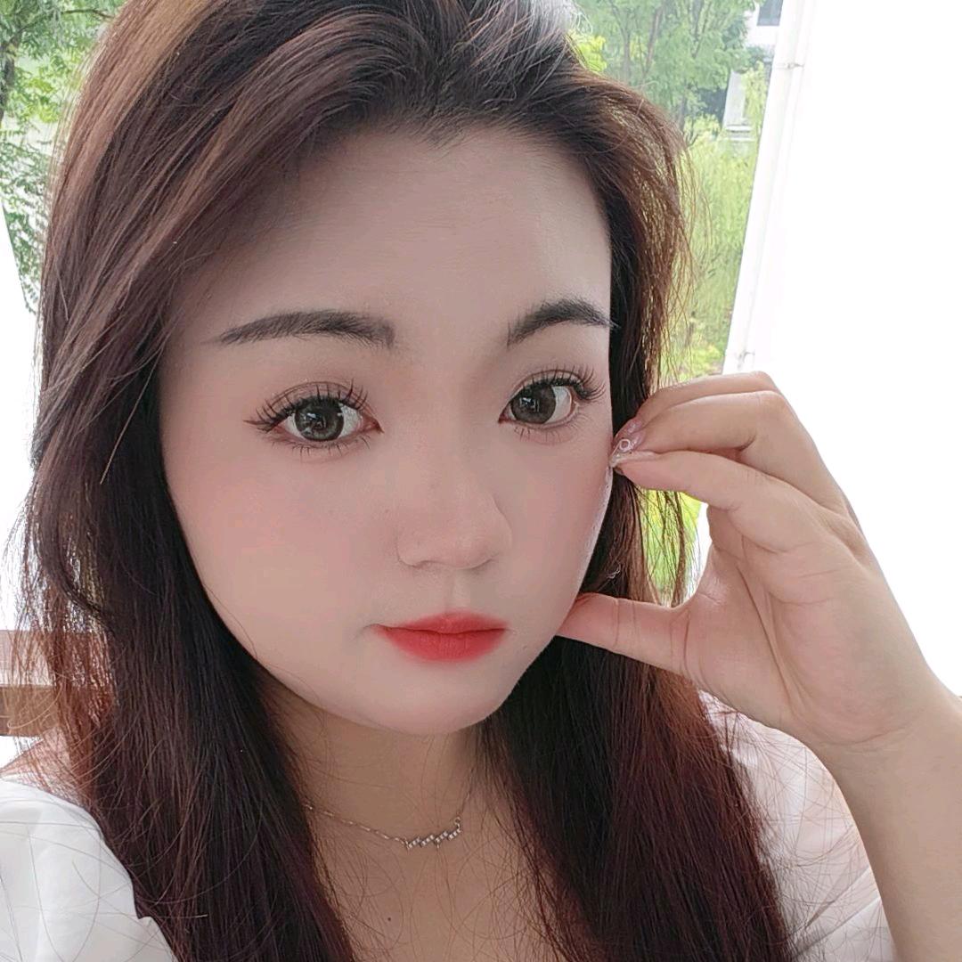 深秋雾很淡