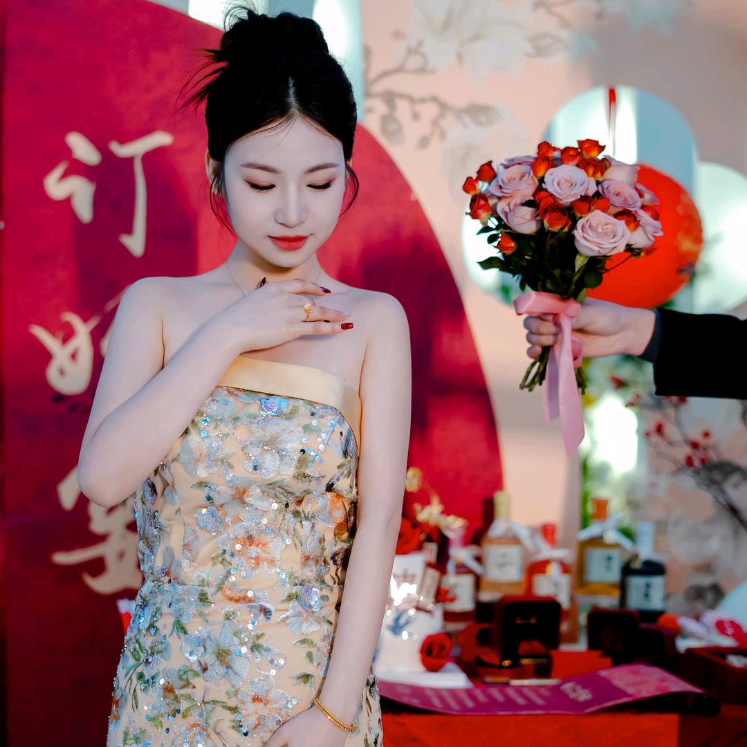 ཽ小困包ᥫᩣ