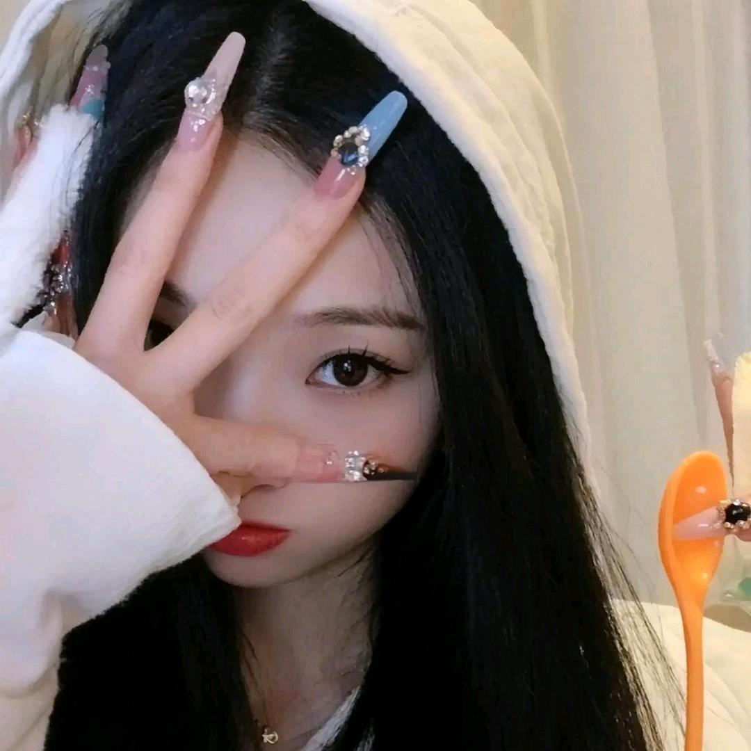 AA小红