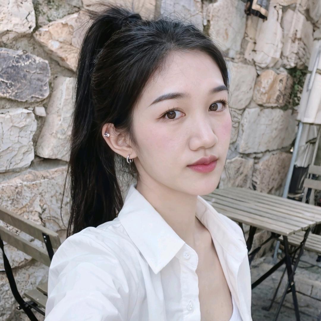 唯一纯白的花🌸