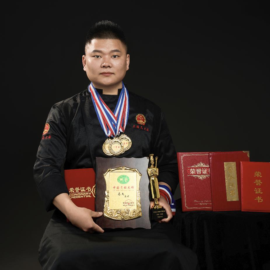 上海马大厨（阳光彩虹小牛马）