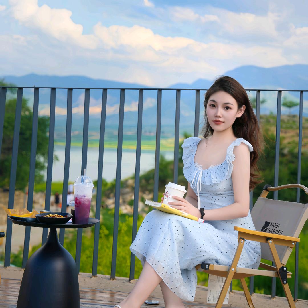 一块小饼干 -;