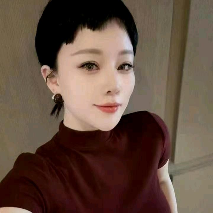晶晶家服饰