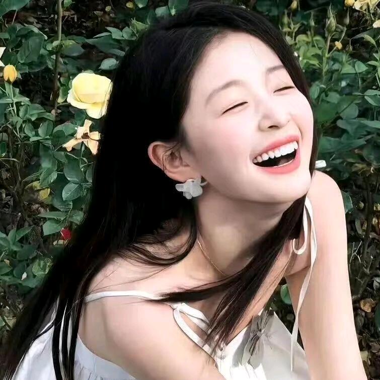 荷花繁妮