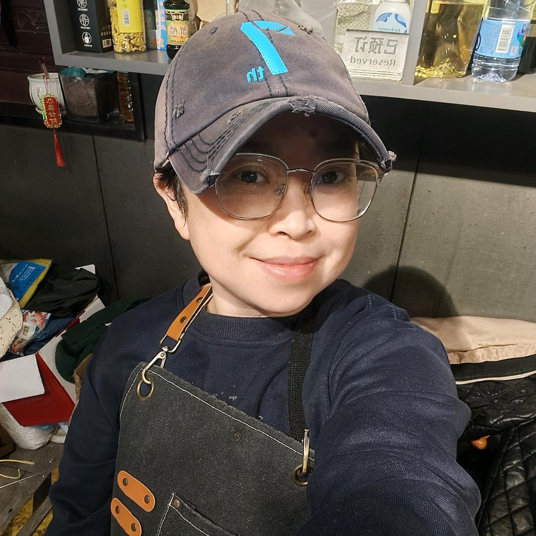 爱唱歌的火锅小微姐