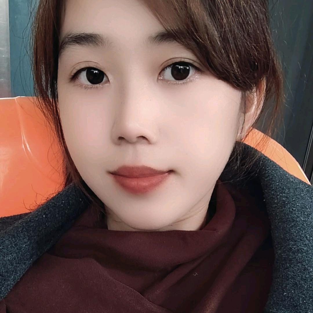 👄小小Q