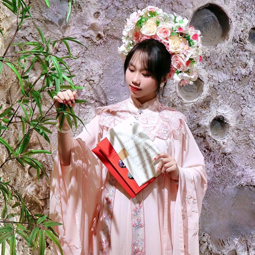 小妞妞⁶⁶~