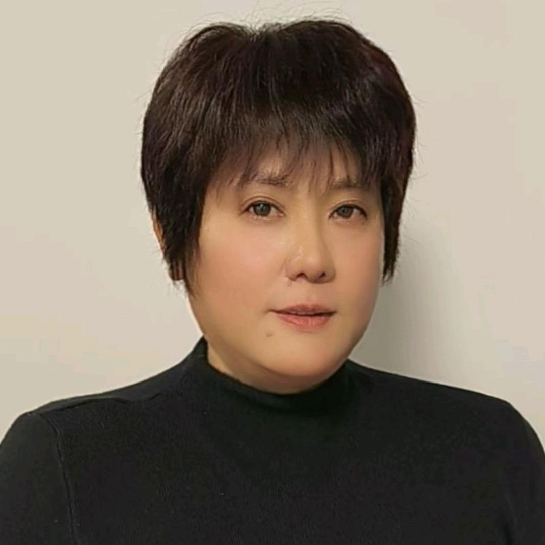 霞姐 早上6点开播