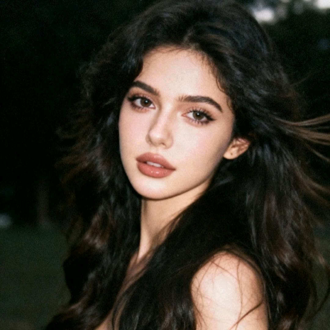 𝓐𝔂𝓖𝓾𝔃𝓪𝓛