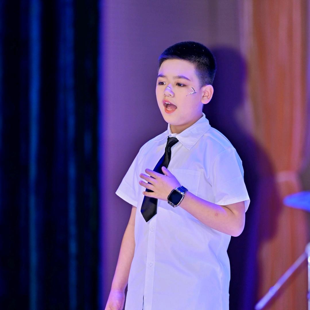 无人扶我青云志我自踏雪至山巅