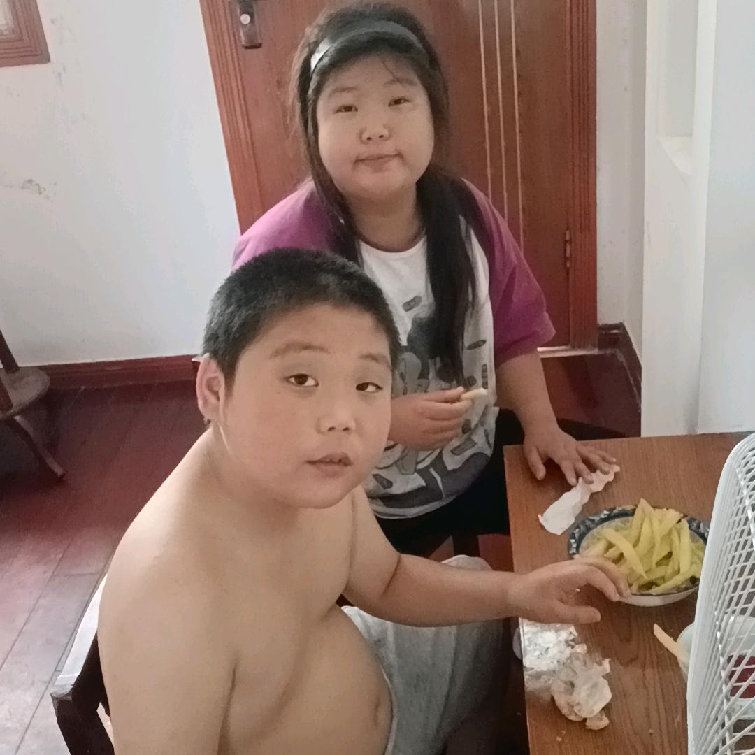 李峻博妈妈新注播