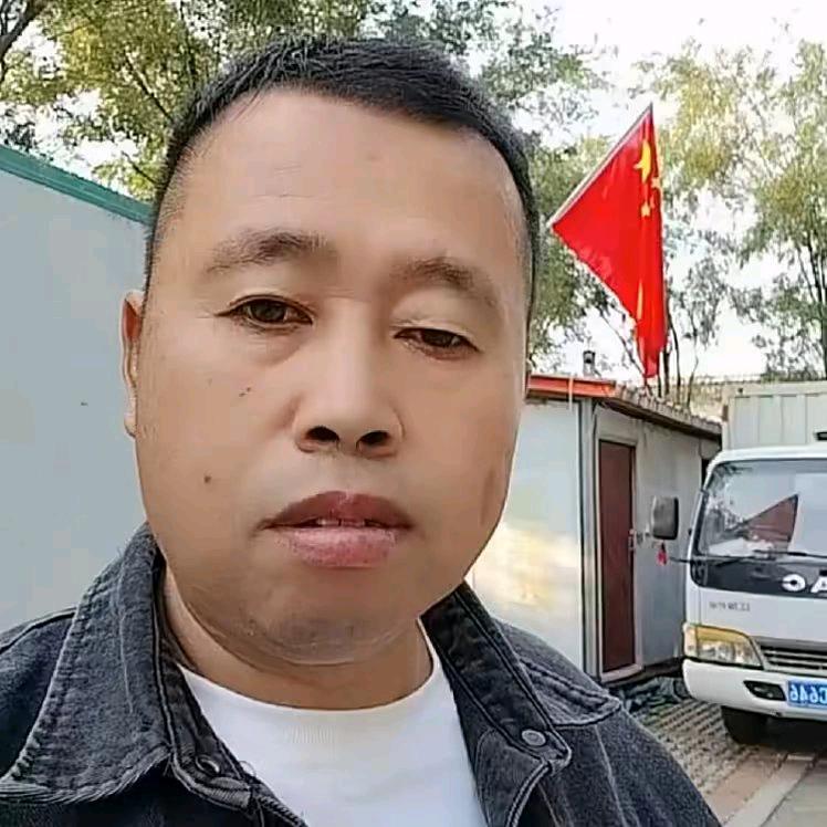 班家小镇豪华夜晶电子产品祭奠有限公司