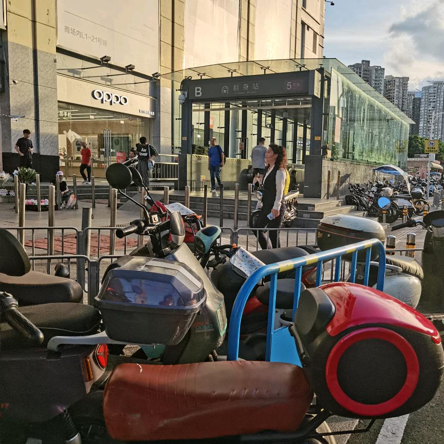 带大家了解深圳城中村（翻身租房）