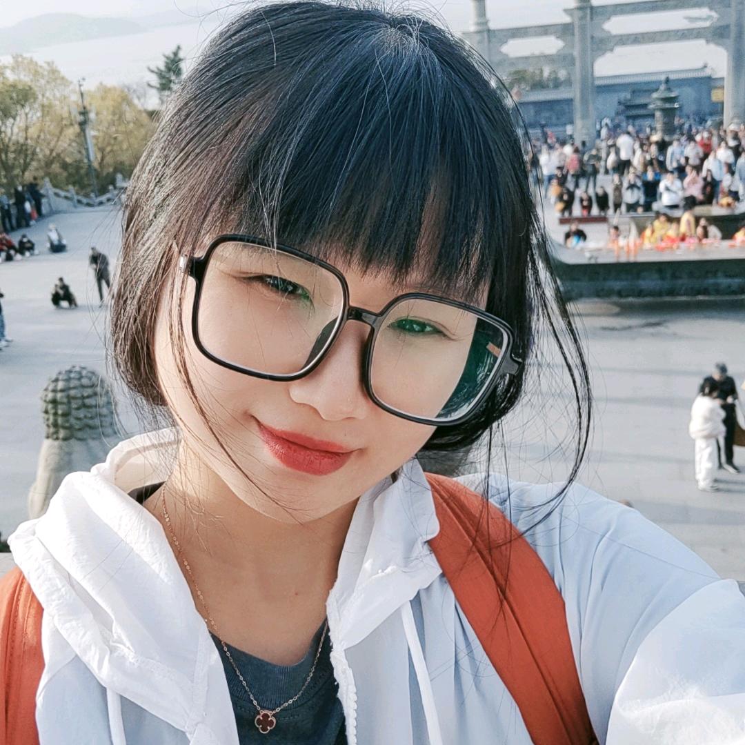 小七🧚🏻‍♀️