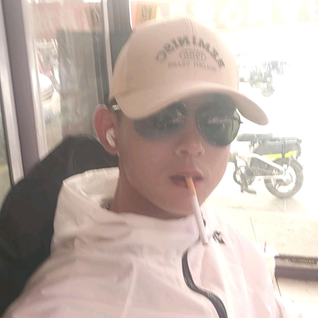 (ง •̀_•́)杨