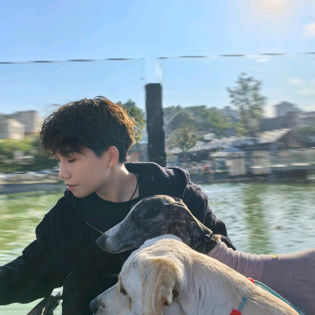 Max︉︋︍︋︋︉︋︍︋︋