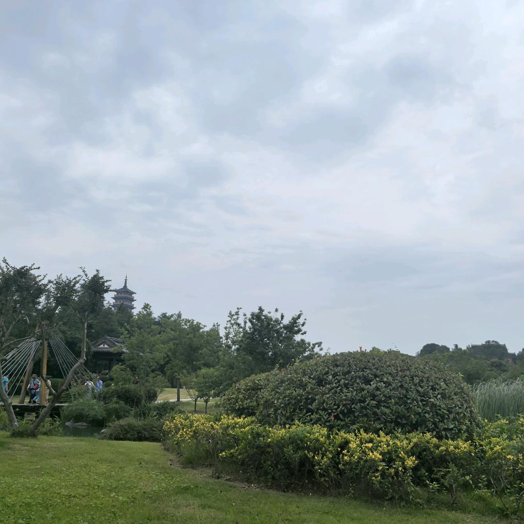 龘靐齉爩