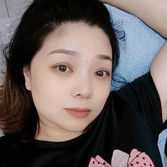 黄小微