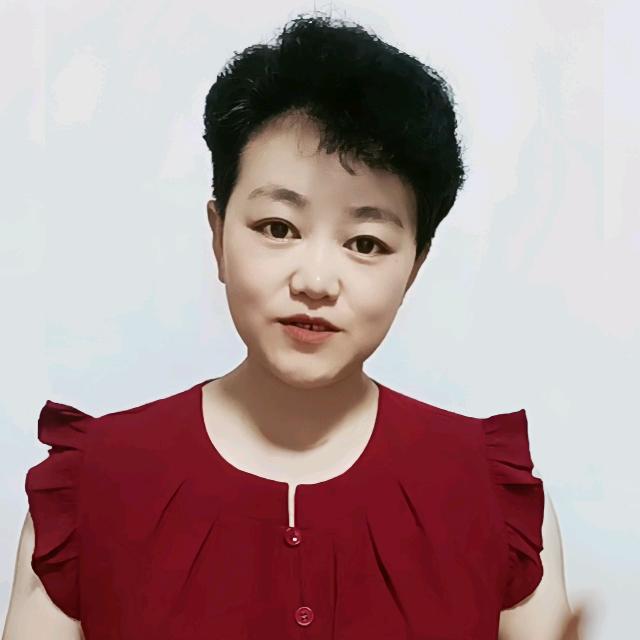 卷发妹