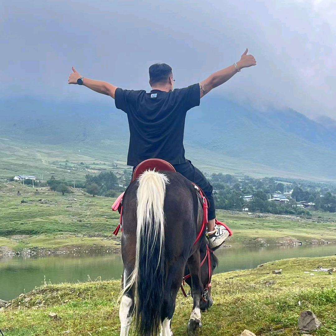 一根 兄【知足常乐】