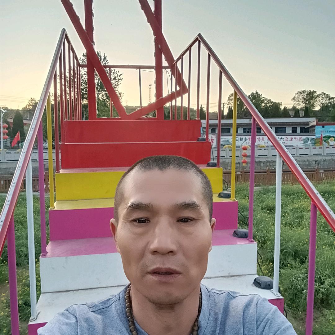 🌻快，🌹乐，💐七，🍄零，🌺后。