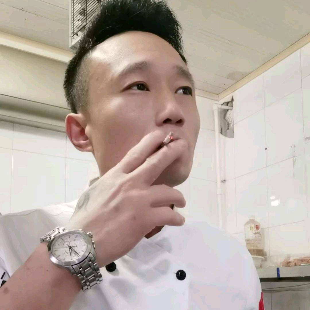 请叫老衲法号《静心》