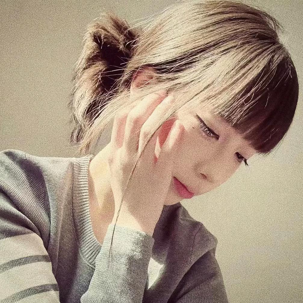 萍^