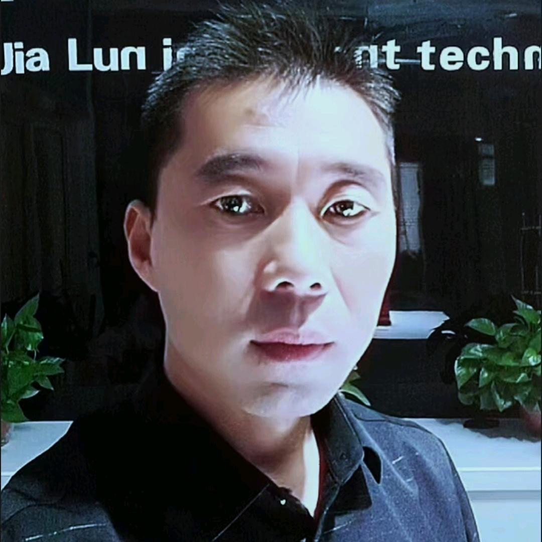 鹏哥卡车生活