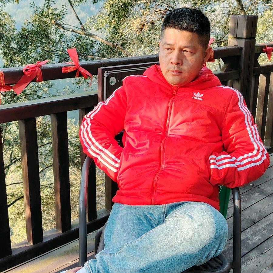 我被青春撞了一下腰