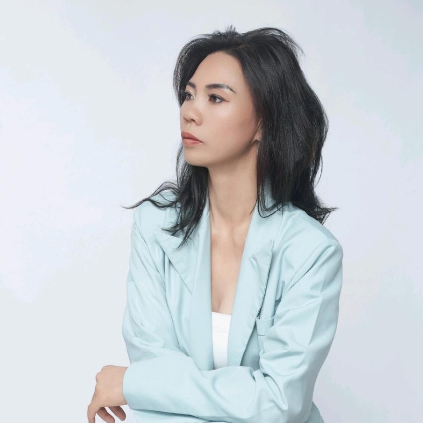 73年牛姐王小慧