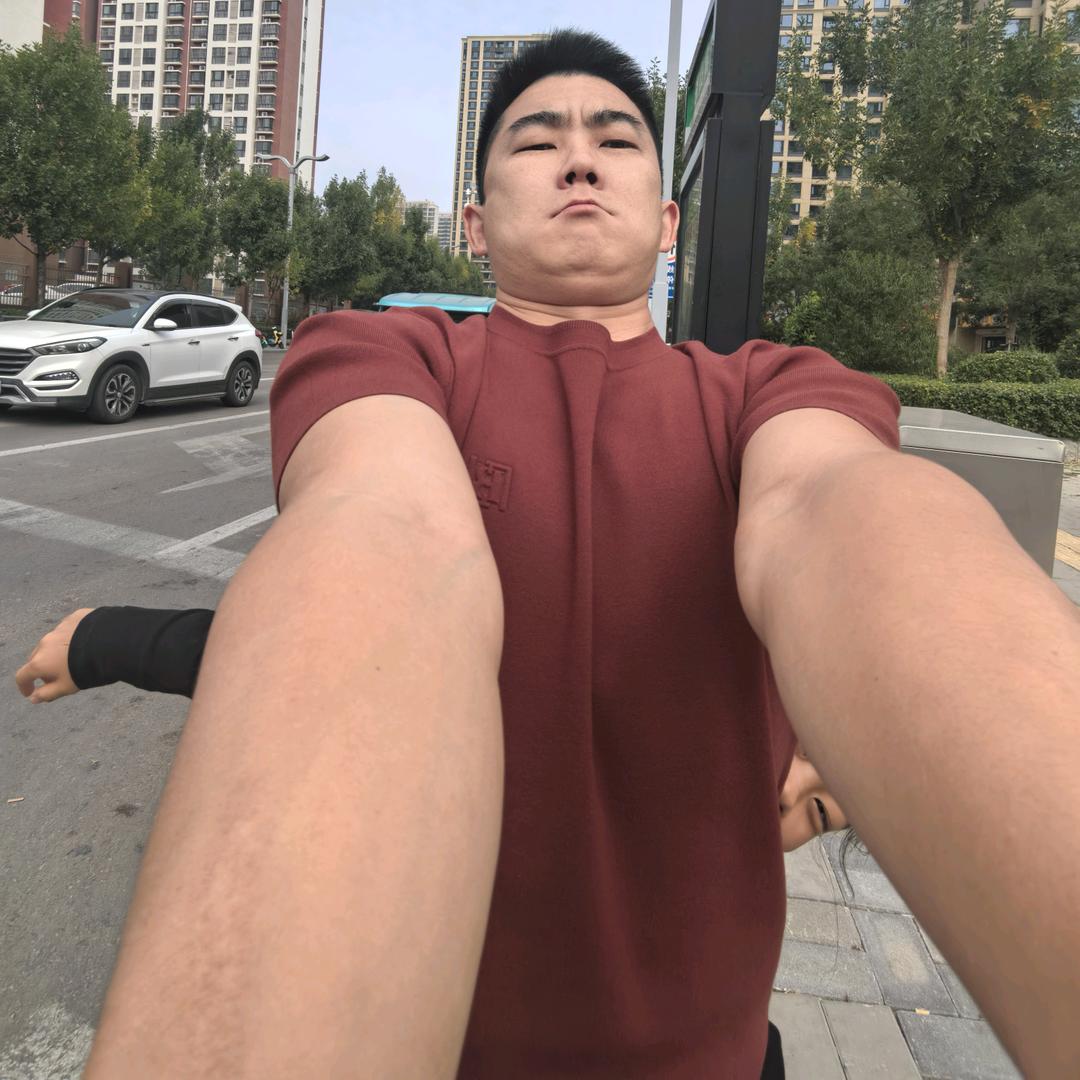 被空调耽误的搞笑小兵。