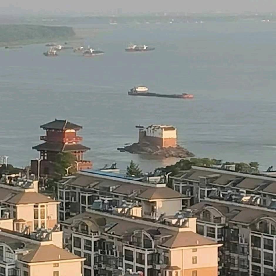 骑着月亮摘星星