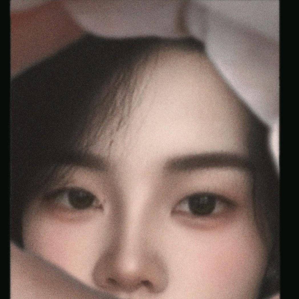 茜茜ᶠᵒˣ