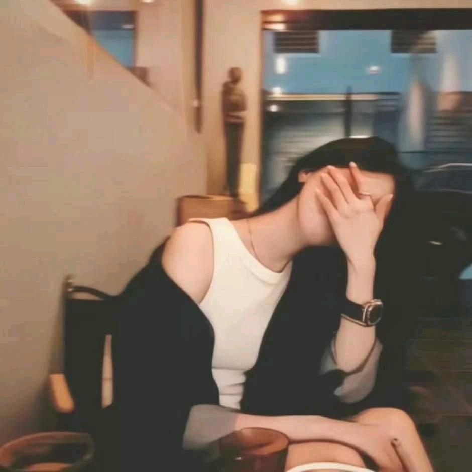 ୧⍤⃝暖👑月💫遇见你