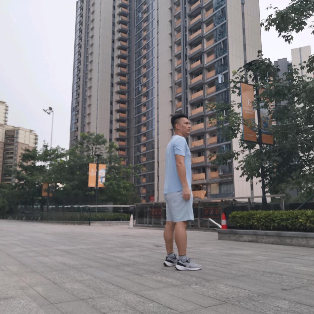 余以宁-广州市以宁广告器材