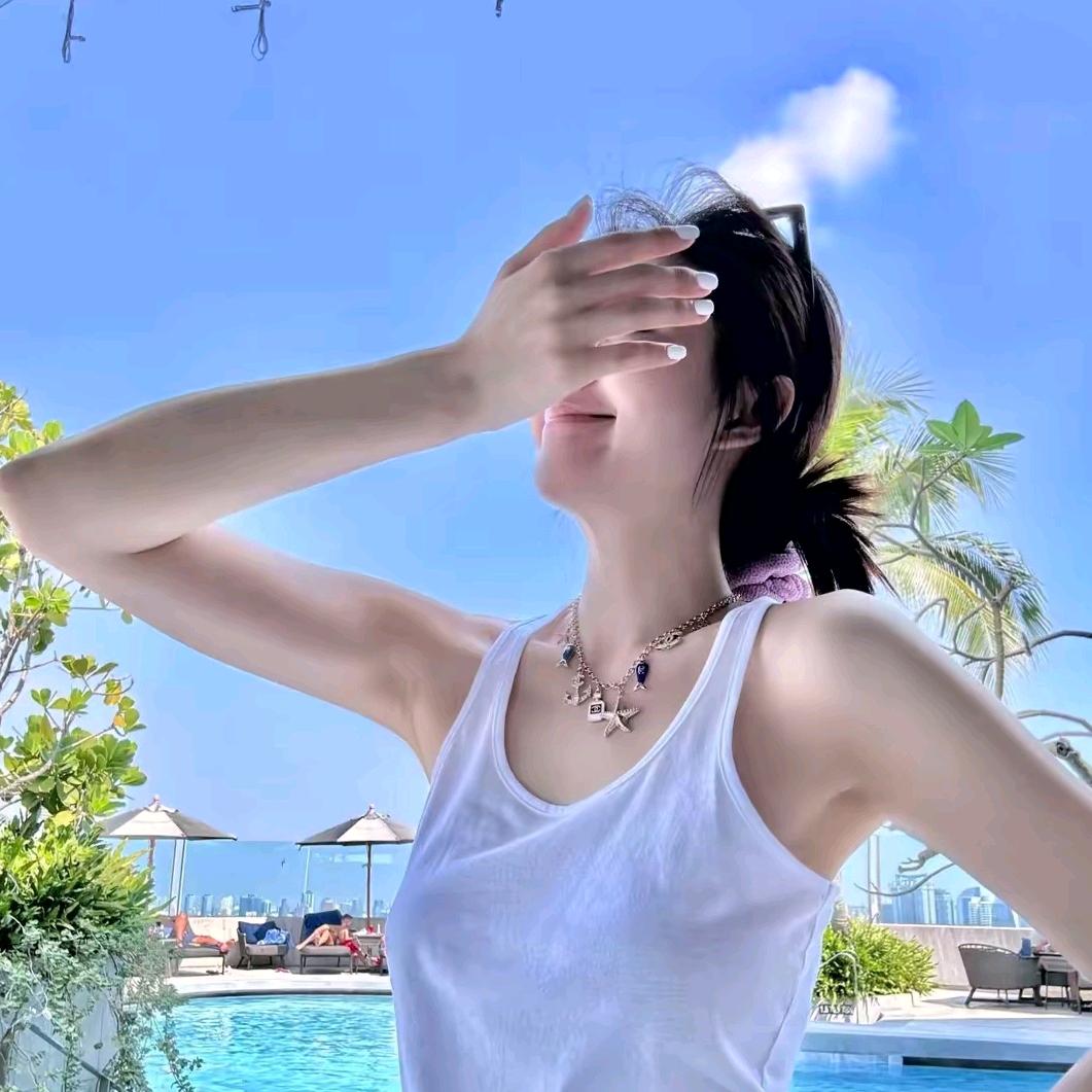 桃子PEACH ZHOU穿搭推荐