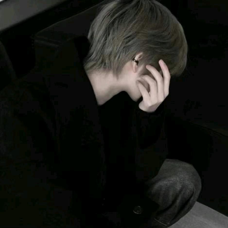 洛袂_
