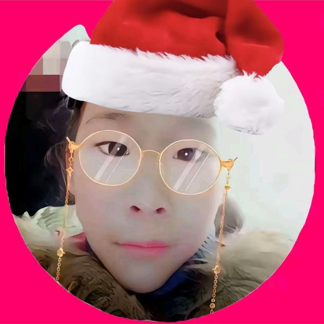 壮壮妈cos女仆勾引牛爷爷🔞