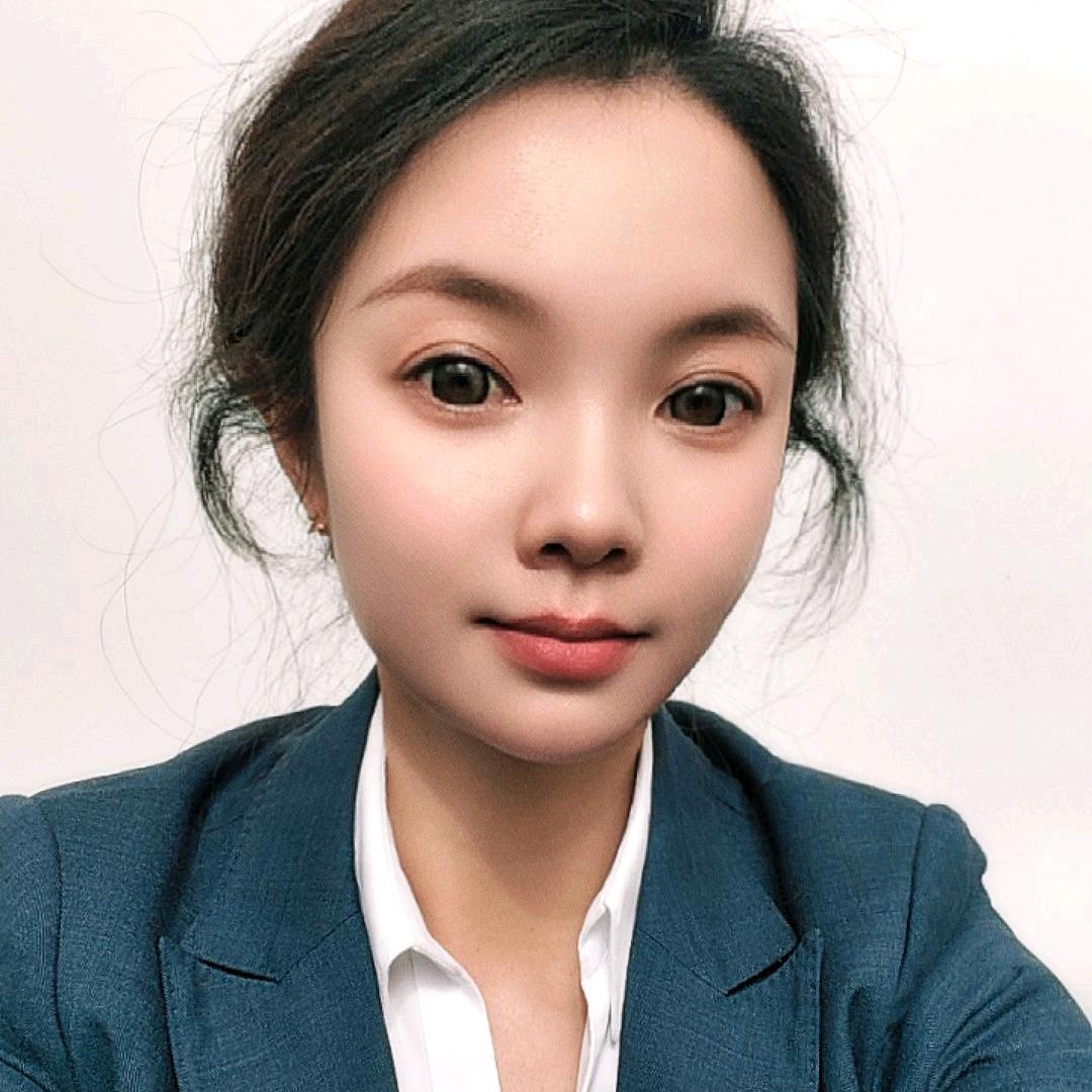 易大   XX.   佳妍