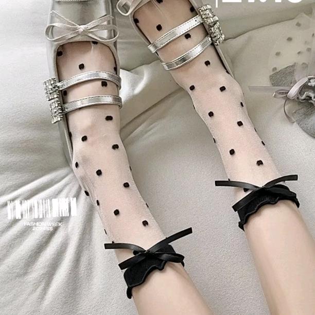 运动潮袜甄选店