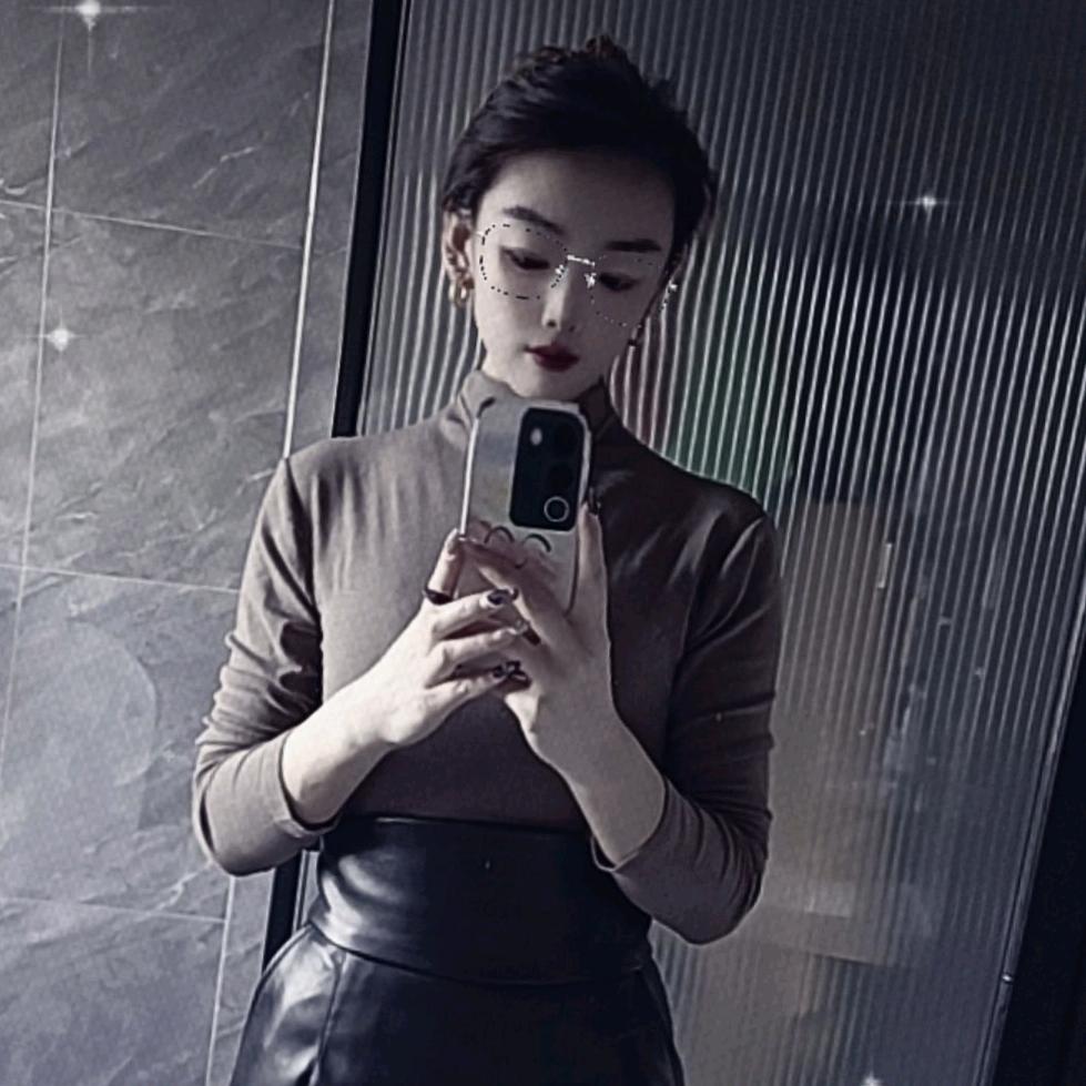 ❥- 拎着可乐遛尧瞳