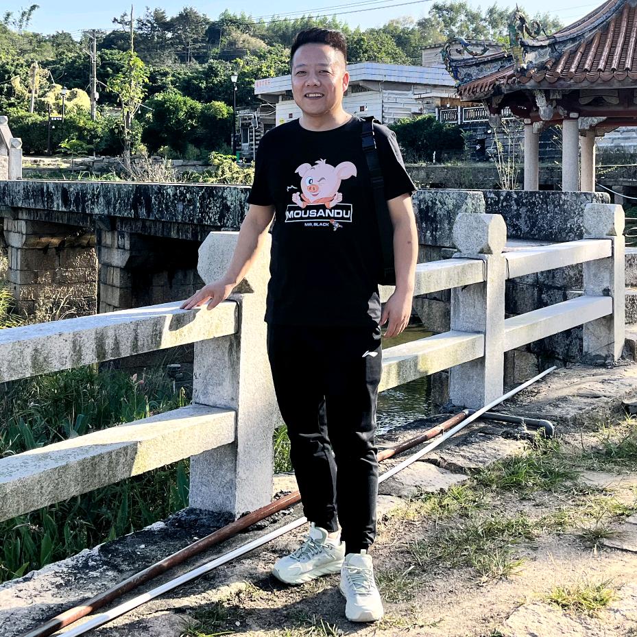 大碗哥 (张董)