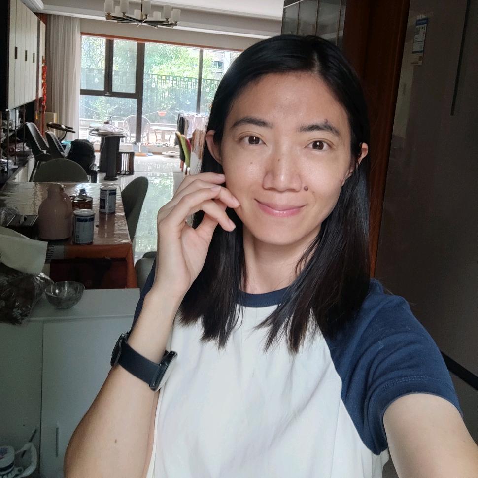 是晓斐吖！