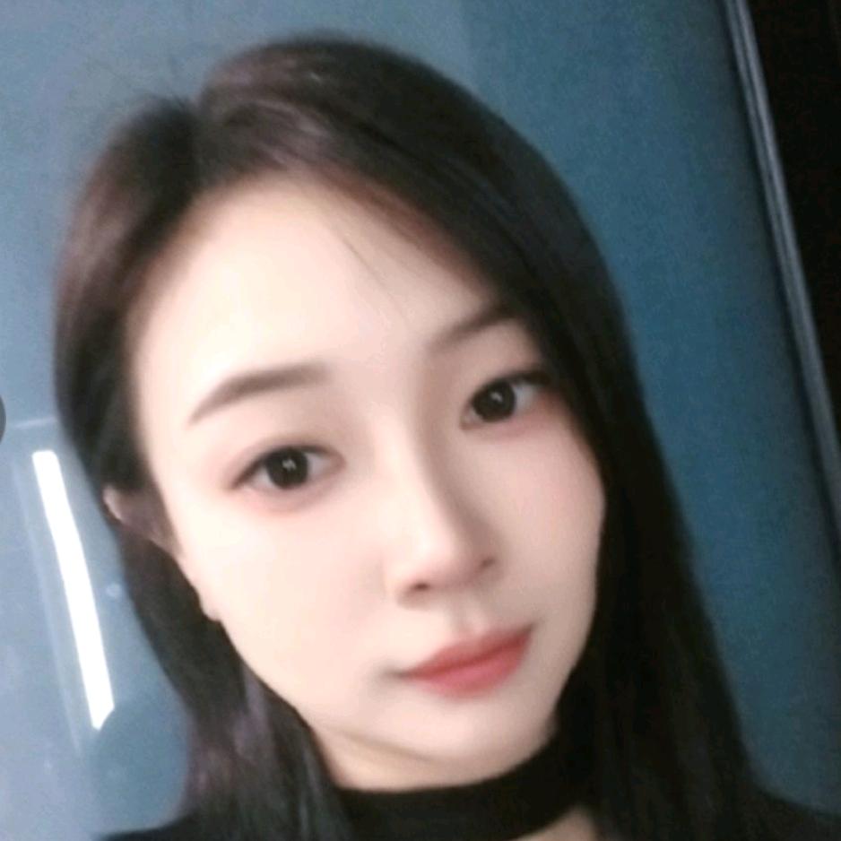 六福珠宝Lily夏