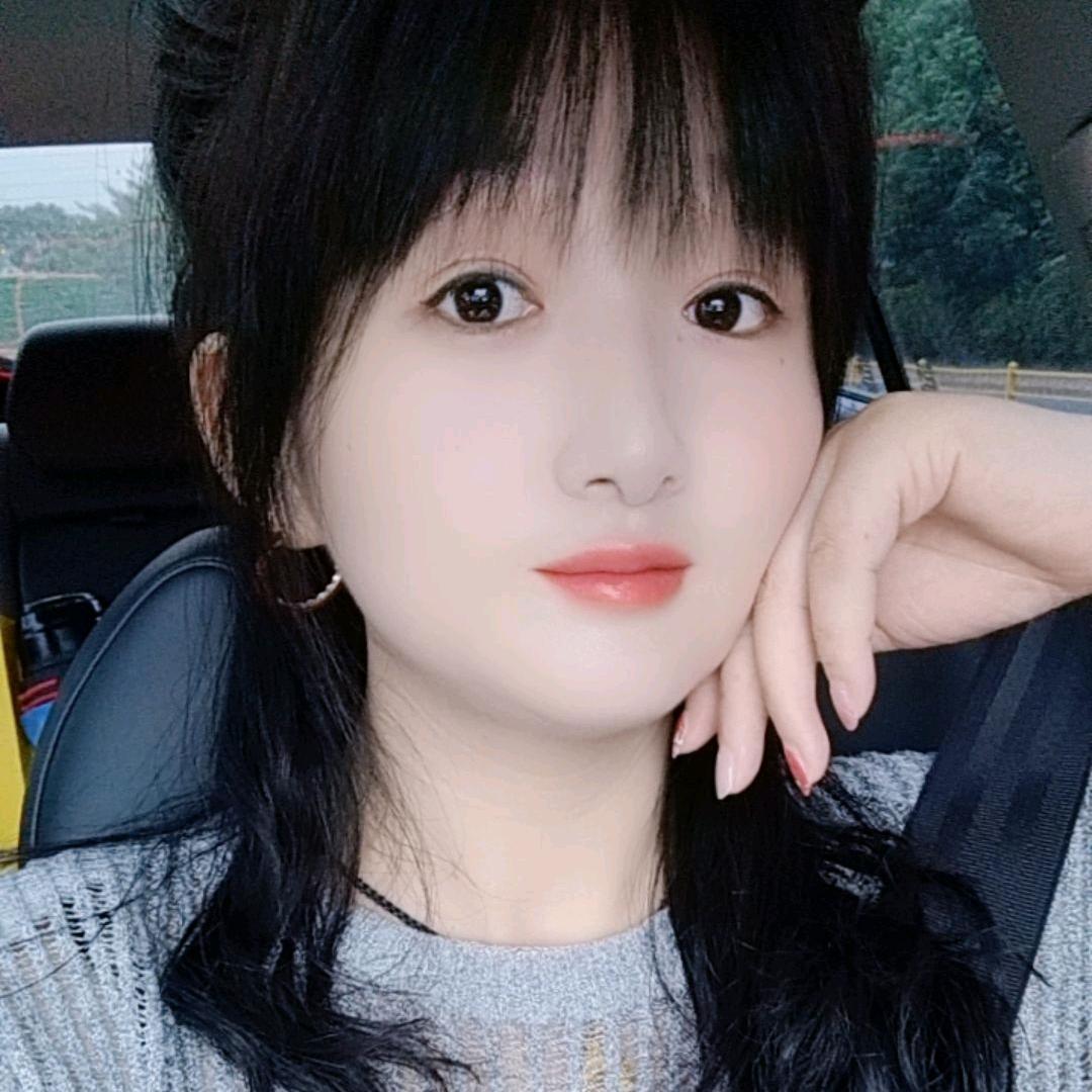 @小梅子❣️