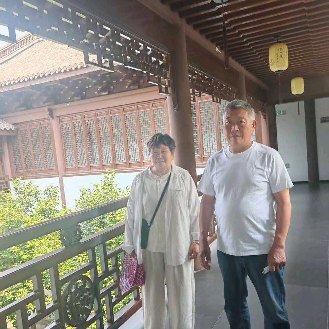 相亲相爱一家人