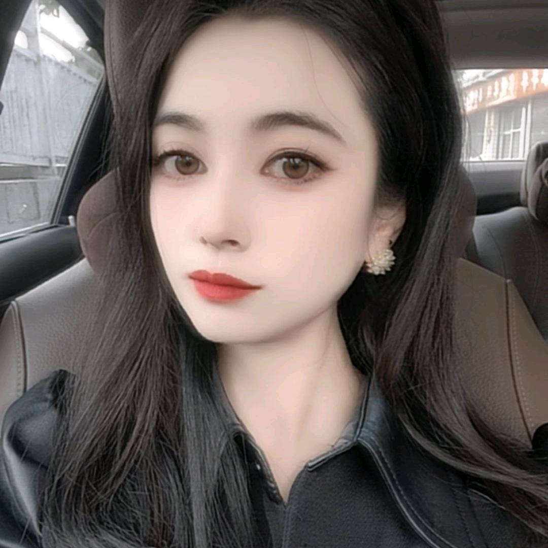 王婷婷.