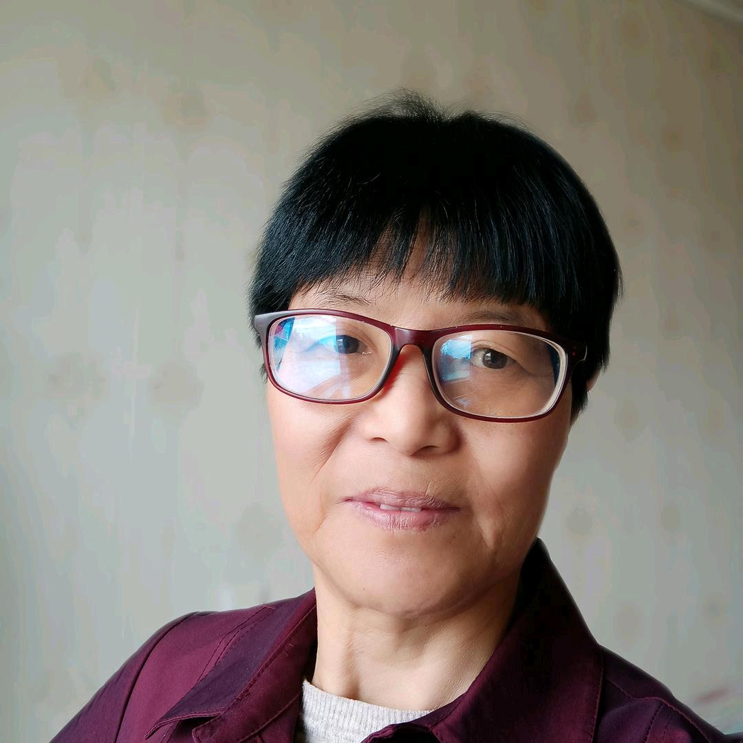 甜芸奶奶小号（开播号@甜芸奶奶7:30）