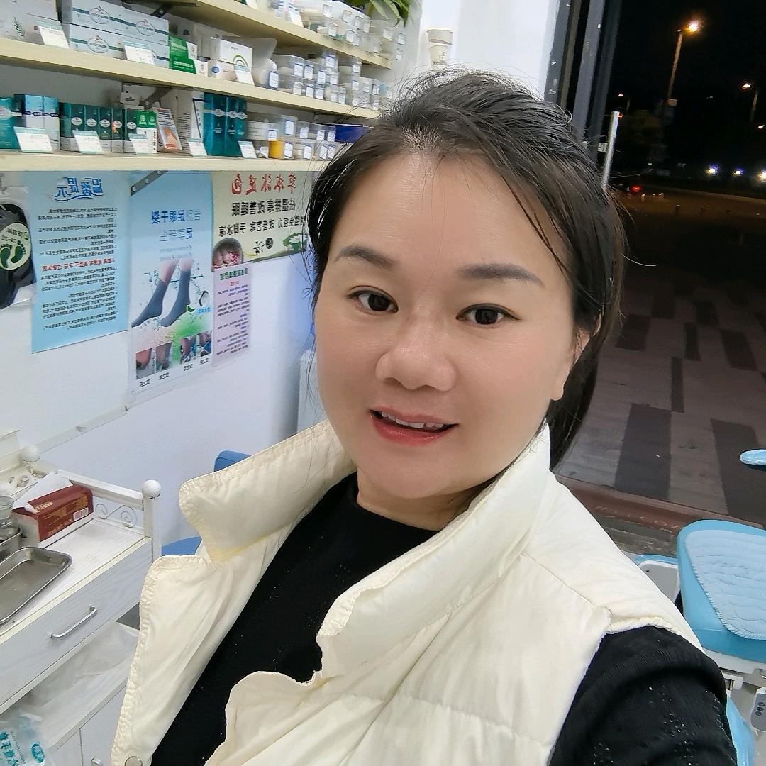 霞姐:在广州韶关修整趾甲18年